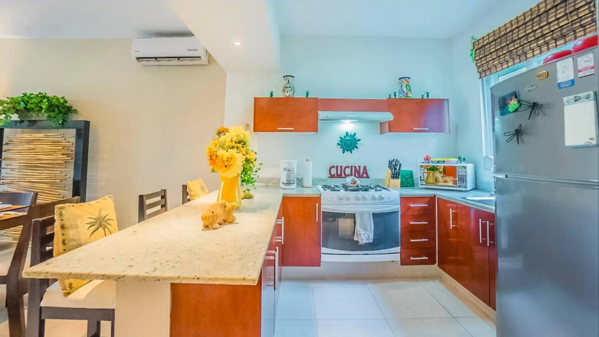 Luxury 2 Level Penthouse With 2 Bedroom - Only 3 Blocks From The Beach - Meridian 310 Playa del Carmen 0*,